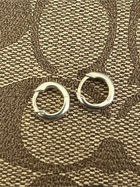 James Avery Hinged Huggie Earrings - Extra Small